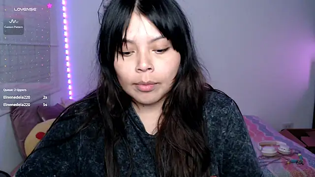 EllieMoonX webcam