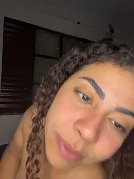 a_maddy (Ask my age) - Peladinha