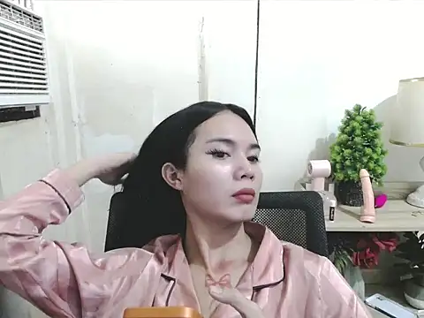devine_goddess webcam
