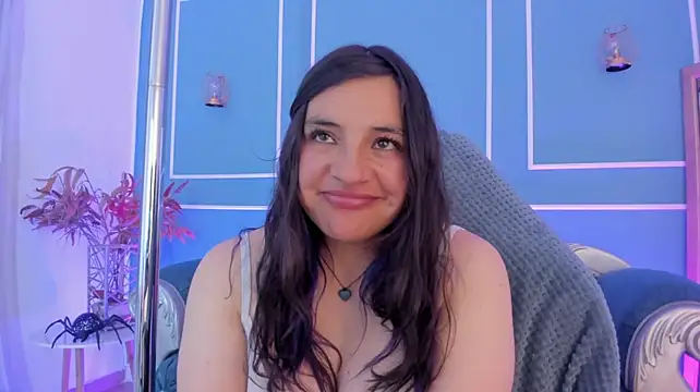 TaraTaylorr live cam on StripChat