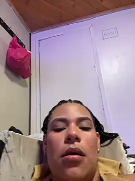 Isabella_boobd webcam