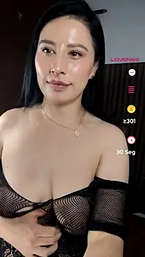 Emma_Hotkiss webcam