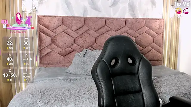 IamSussan webcam