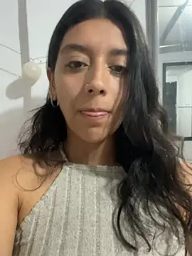 BrittanyDiaz live cam on StripChat