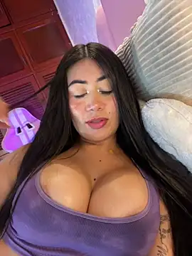 _MadiLee_ webcam