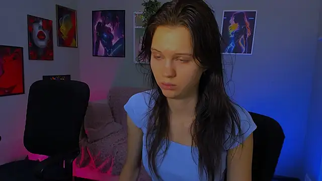 caroline_honeyy webcam