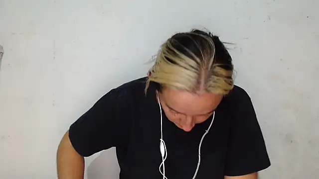 DeepAnal07 live cam on StripChat