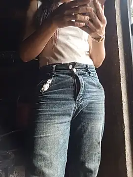 Heryy_xx live cam on StripChat