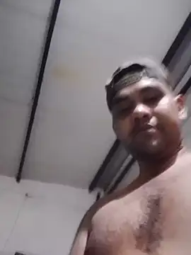 travieso2893 live cam on StripChat