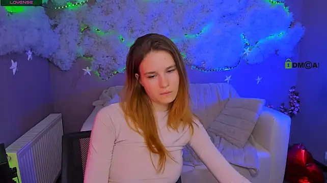 angie_foxy1 (F teen) - suck  finger