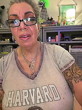 dieseldame1313 webcam