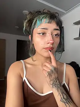 baby_akuma_ webcam