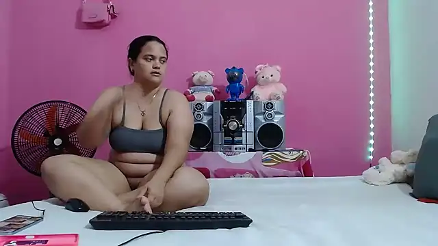 brunnette_hot webcam
