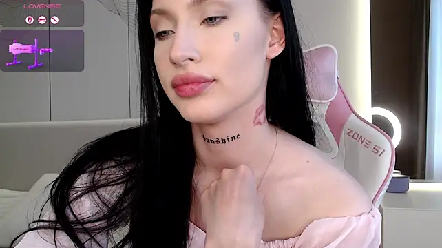 JenniferQueen11 live cam on StripChat