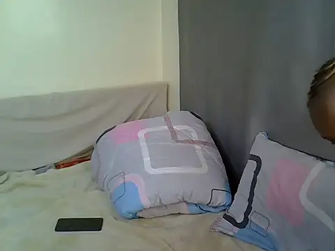 sexxydollyy live cam on StripChat