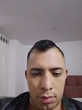 MikeFetish_01 live cam on StripChat