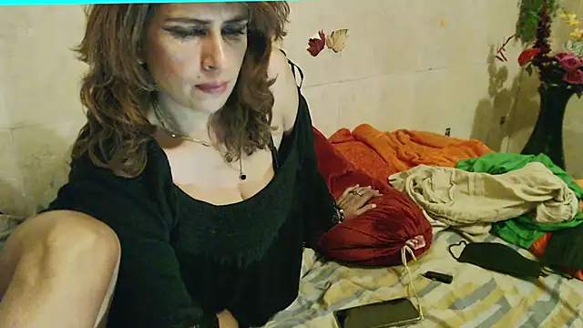 Isabella_Martin live cam on StripChat