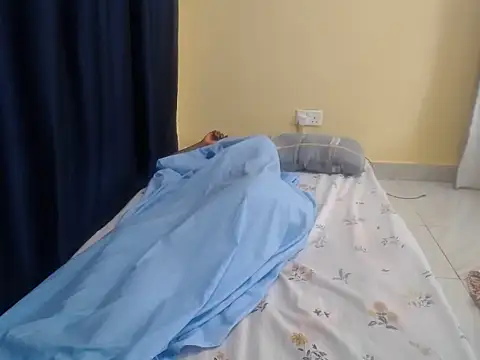 Melaningirly live cam on StripChat