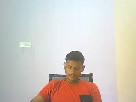 Dusky_Aarav live cam on StripChat