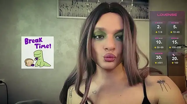 Kyllliee live cam on StripChat