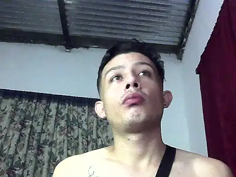 Alexander_Fetish1 live cam on StripChat