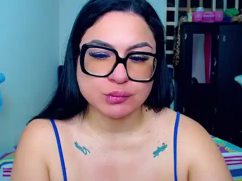 curvy_mature webcam