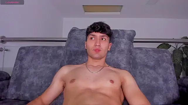 Valerio_James7