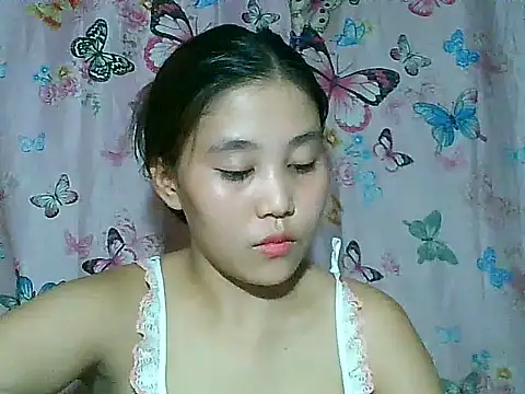 SexyAsianPussy4u webcam