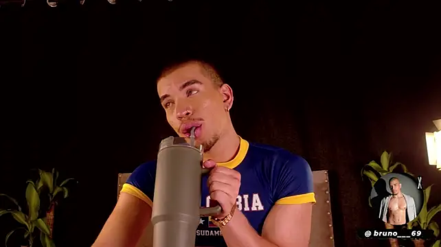 Bruno___69 webcam