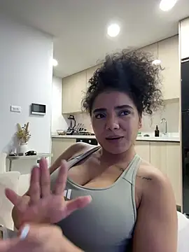 Curlyierr webcam