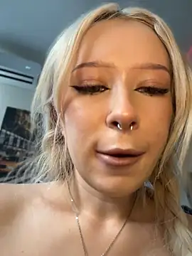 marychanxo (G young) - HUGE SQUIRT +4FINGERS IN PUSSY💦