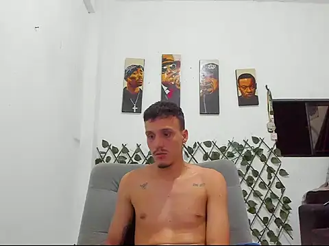 Latins_Boss webcam