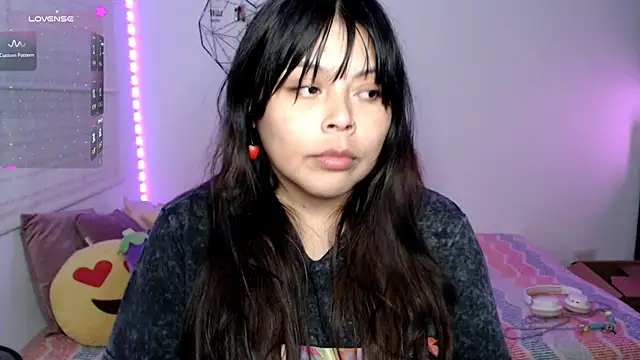 EllieMoonX webcam