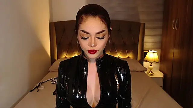 SexFucktoryLily webcam