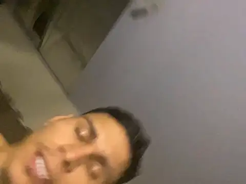 Thiago23cm78 webcam