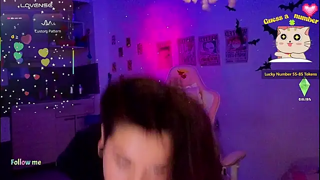 Celeste_Bauman webcam