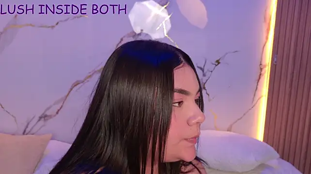 Mia_and_lexy webcam