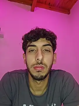 LeoyNicky98 live cam on StripChat