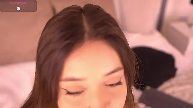 MiaKay1 webcam