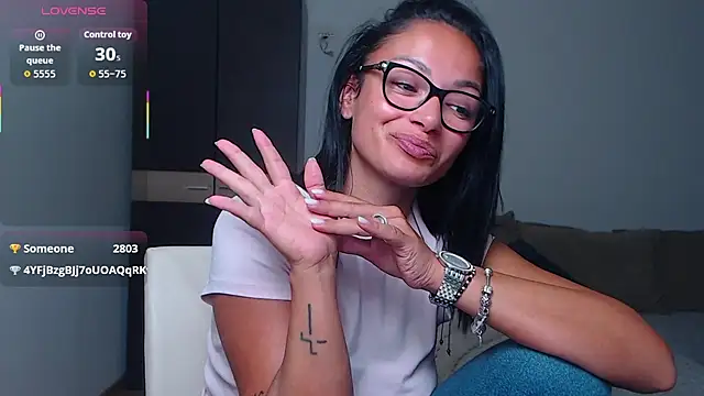 BabySerene live cam on StripChat