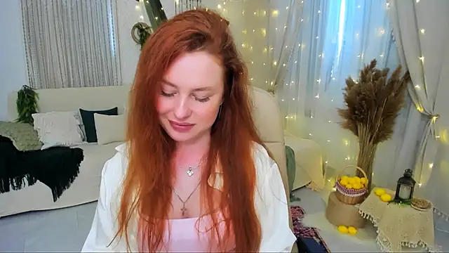 AirySilhouette live cam on StripChat