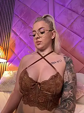 IveySin webcam