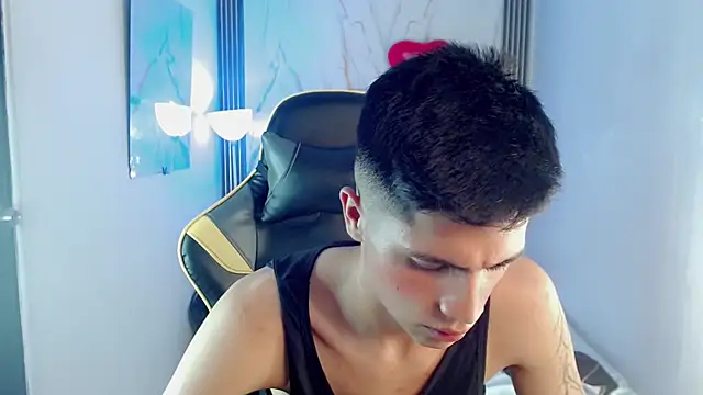Ascii_one live cam on StripChat