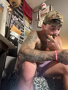 LegendaryLukeFilmCo live cam on StripChat