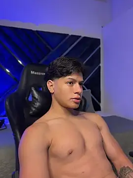 TonyPetrovjs live cam on StripChat
