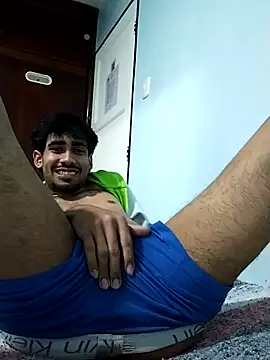 Bastianblaze4 live cam on StripChat