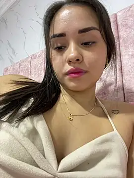 Kimmymadison- live cam on StripChat
