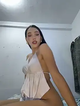 Carlita_cute's live cam