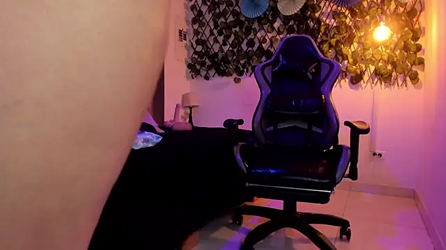 kitty_gang (F teen) - You will see my pussy so wet! CUM 💦