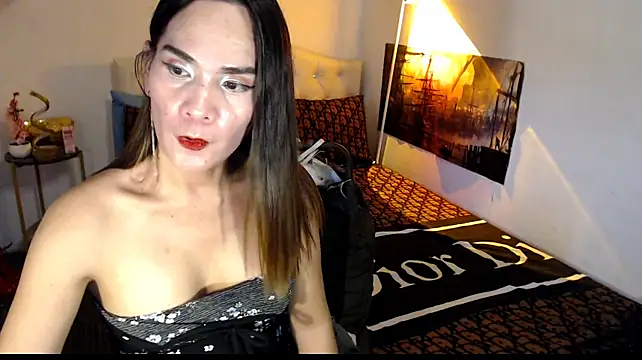 NinaDOM4CUM webcam